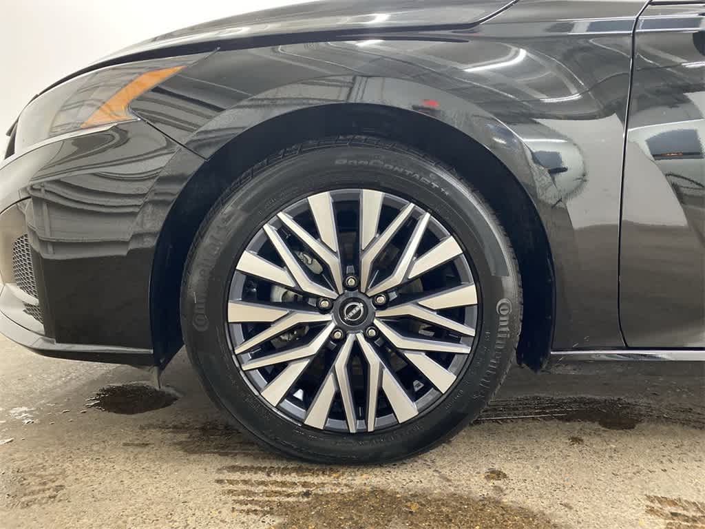 Thumbnail: 2024 Nissan Altima - 12