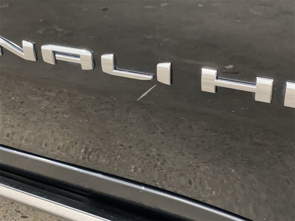 Thumbnail: 2022 GMC Sierra 3500 - 35