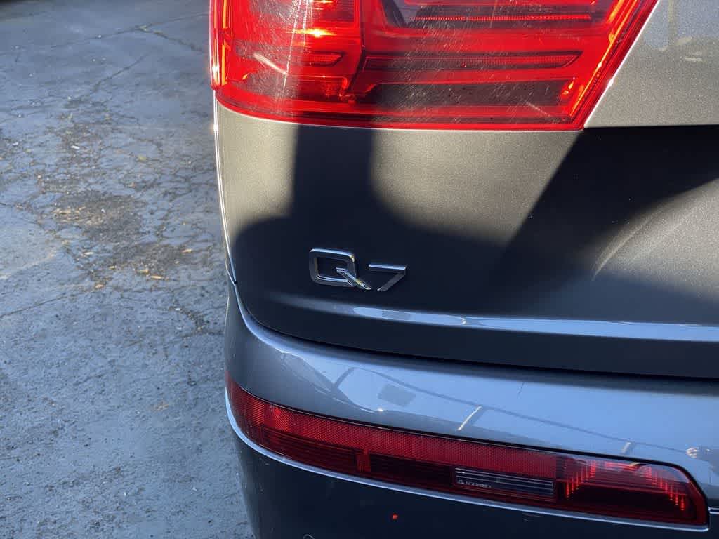 Thumbnail: 2019 Audi Q7 - 10