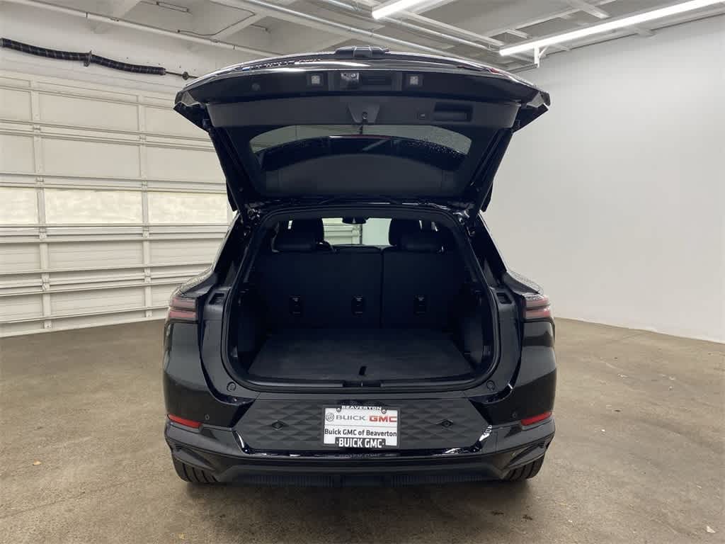 Thumbnail: 2024 Chevrolet Equinox - 29