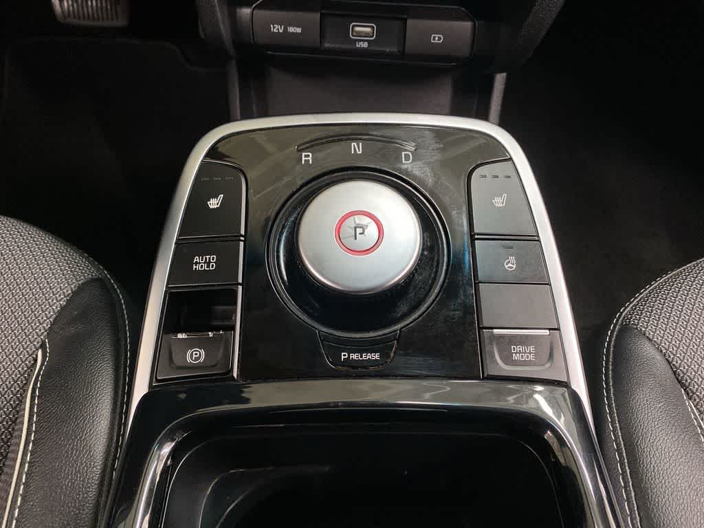 Thumbnail: 2022 Kia Niro - 28