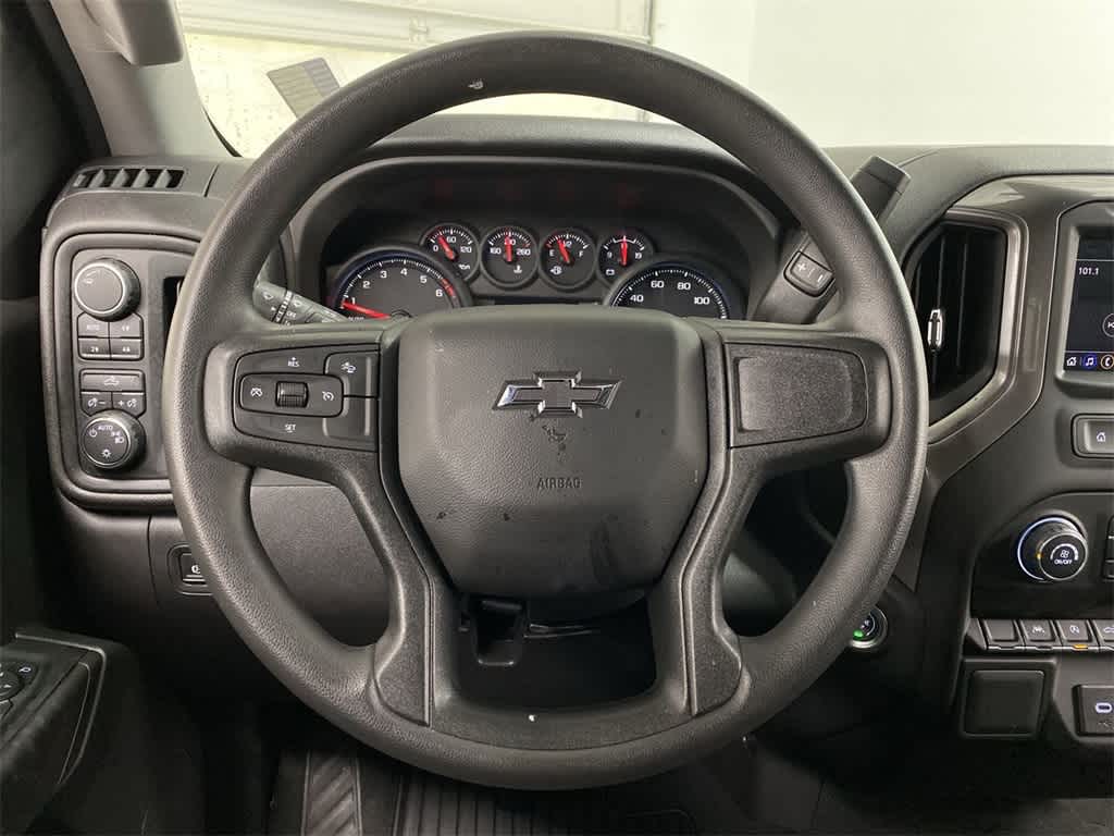 Thumbnail: 2025 Chevrolet Silverado 1500 - 19