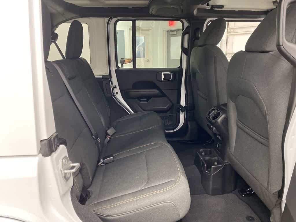 Thumbnail: 2025 Jeep Wrangler - 17