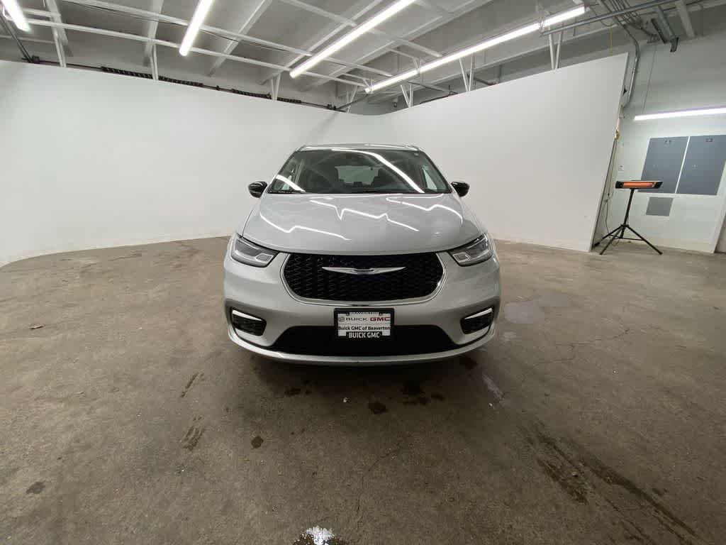 Thumbnail: 2024 Chrysler Pacifica - 9