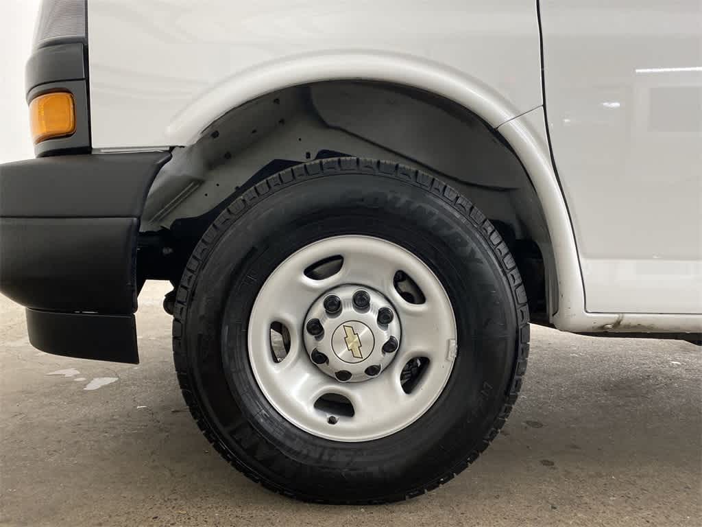 2023 Chevrolet Express 2500 11
