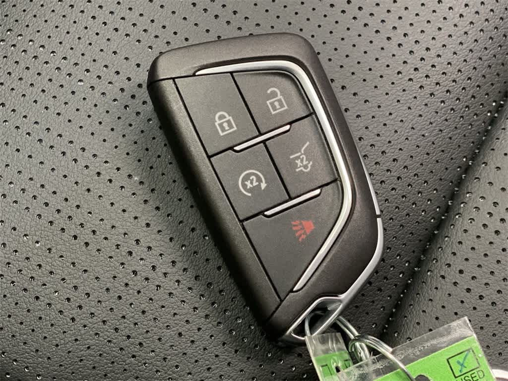 Thumbnail: 2025 Cadillac Lyriq - 26