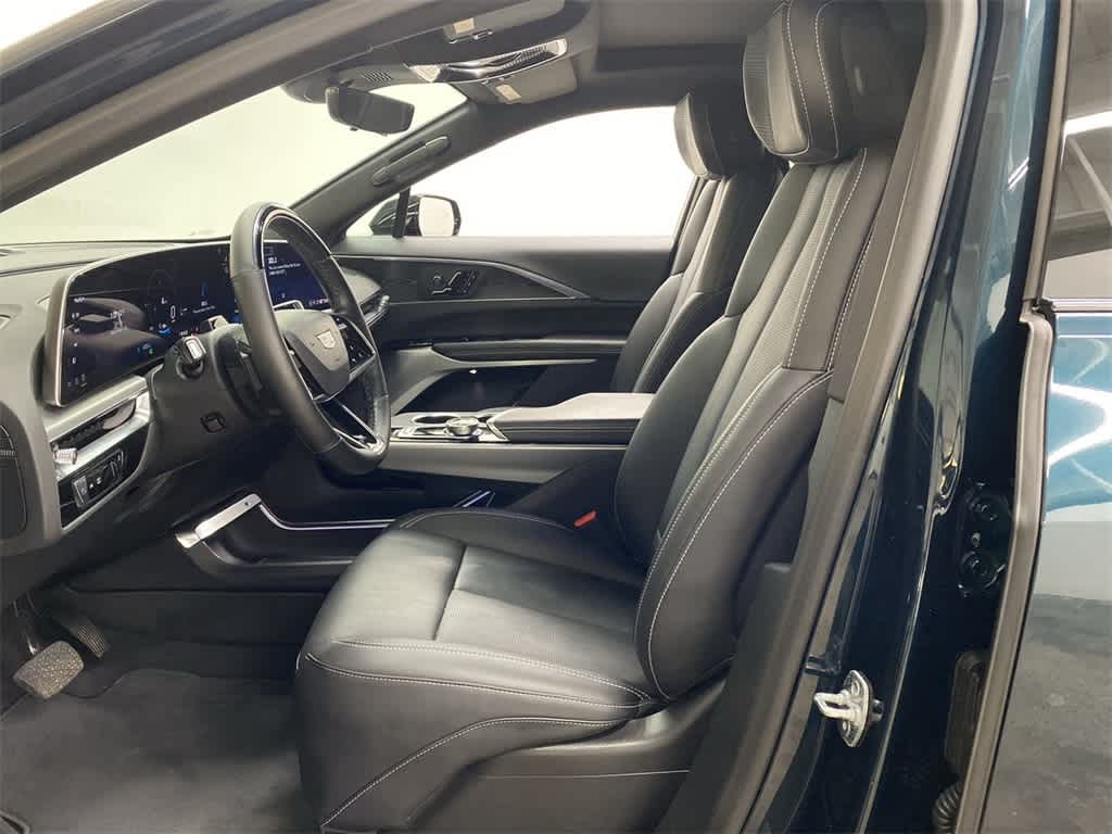 Thumbnail: 2025 Cadillac Lyriq - 12