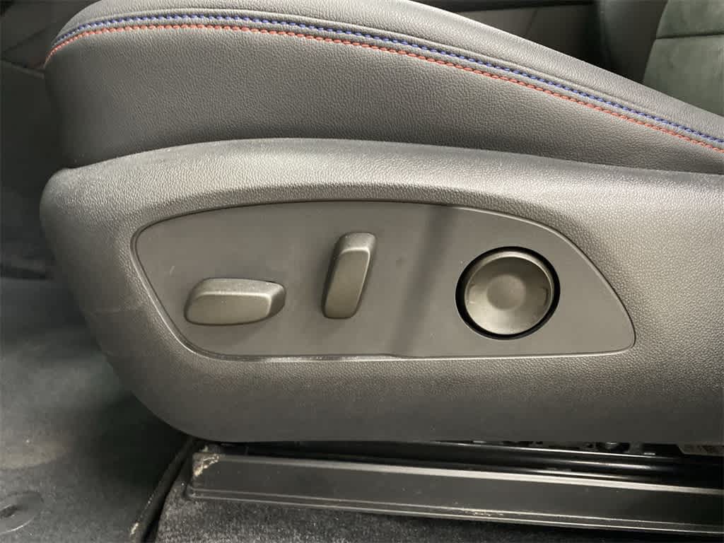 Thumbnail: 2024 Chevrolet Blazer EV - 16