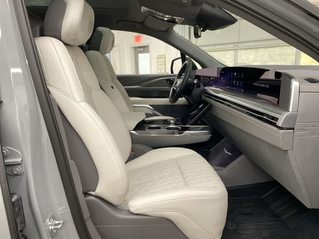 Thumbnail: 2026 Cadillac Escalade IQL - 19