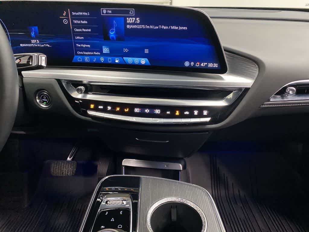 Thumbnail: 2024 Cadillac Lyriq - 24