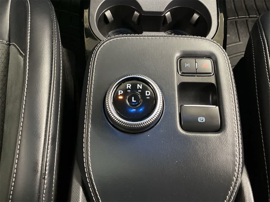 Thumbnail: 2022 Ford Mustang Mach-E - 27