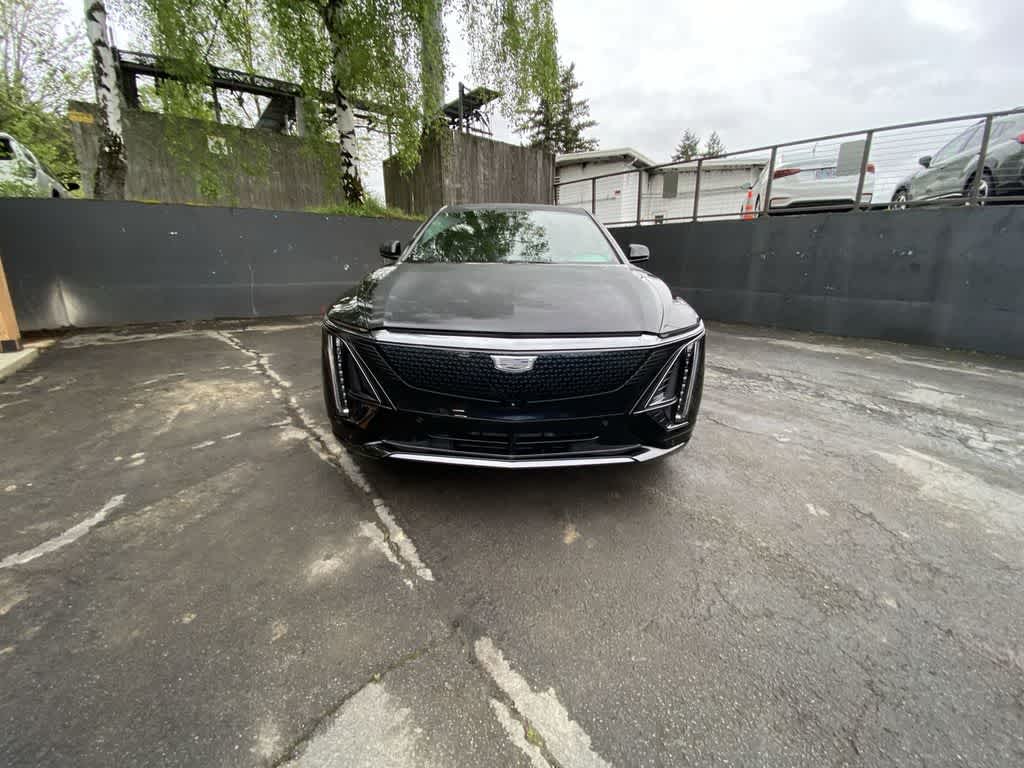 Thumbnail: 2024 Cadillac Lyriq - 9