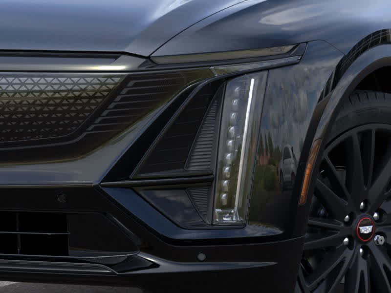 Thumbnail: 2025 Cadillac Lyriq - 10