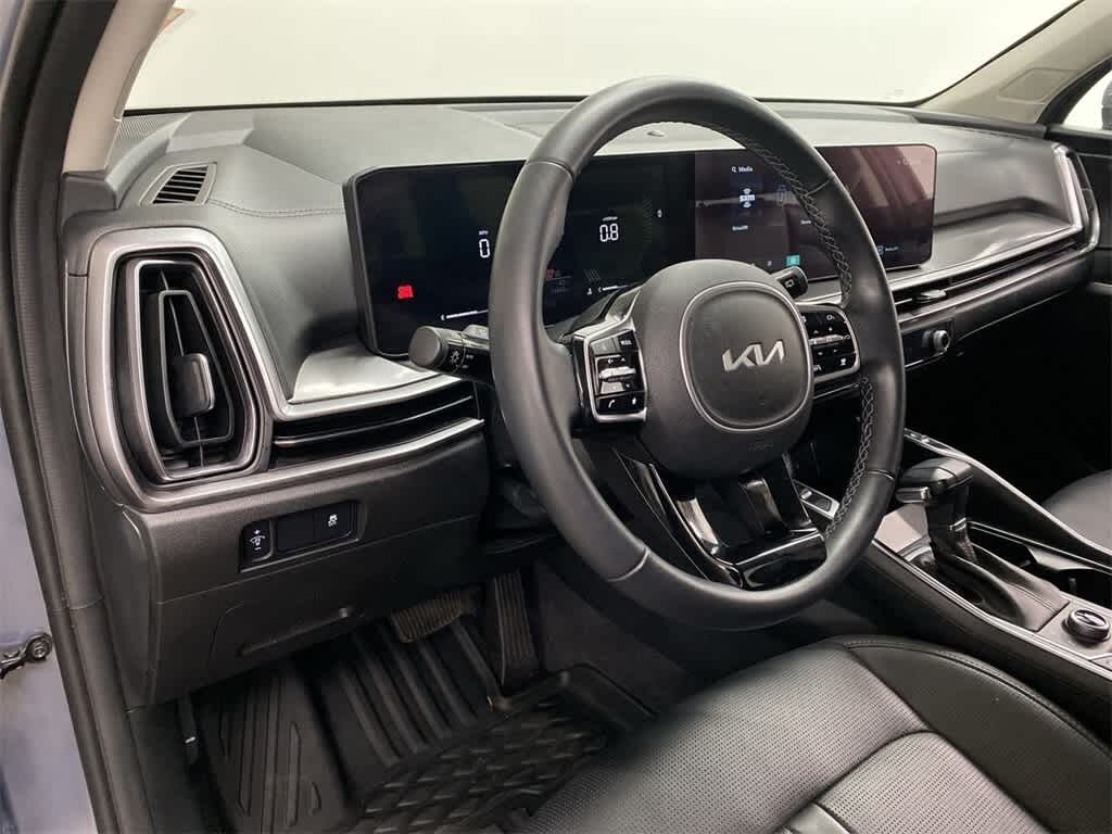 Used 2025 Kia Sorento S SUV