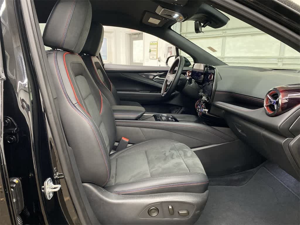 Thumbnail: 2024 Chevrolet Blazer EV - 20