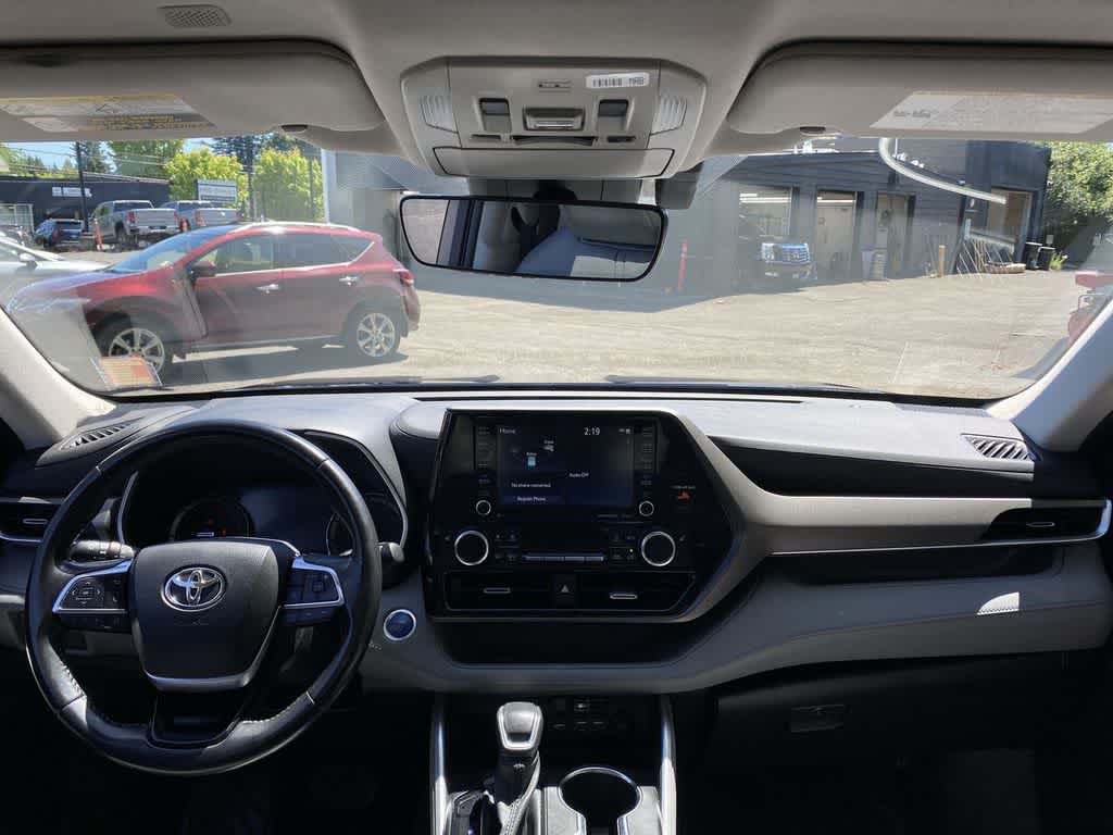 Thumbnail: 2021 Toyota Highlander - 13