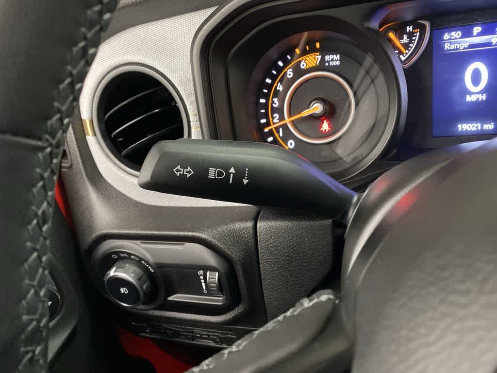 Thumbnail: 2025 Jeep Wrangler - 23