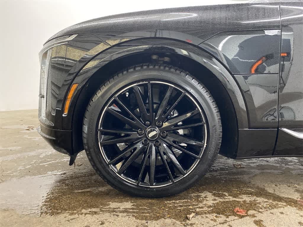 Thumbnail: 2025 Cadillac Lyriq - 12