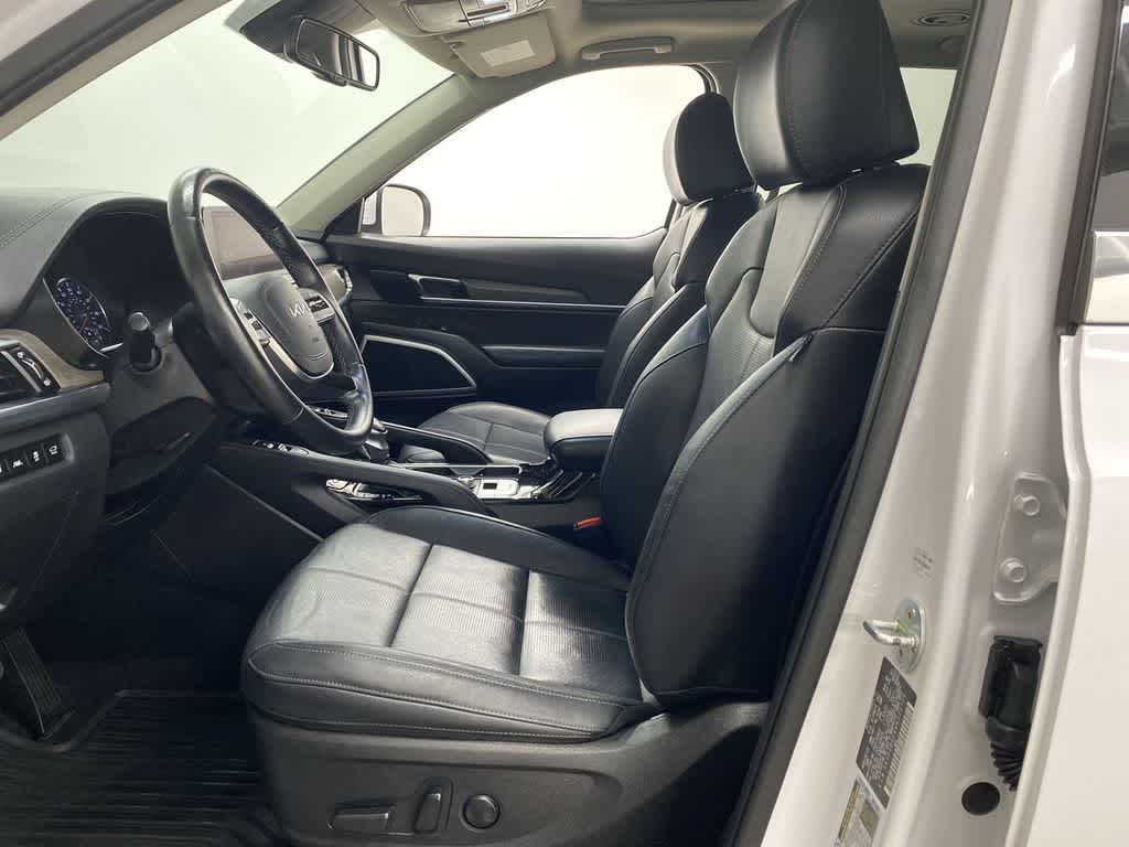 Thumbnail: 2022 Kia Telluride - 13