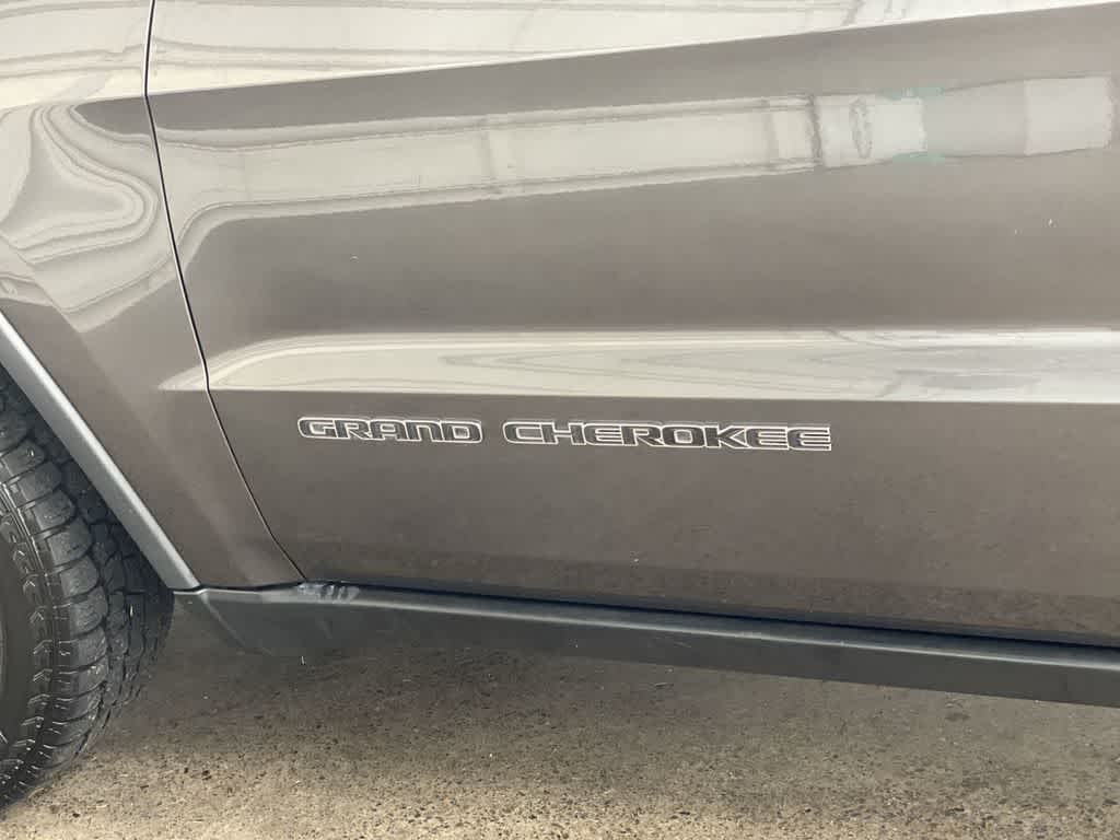 Thumbnail: 2019 Jeep Grand Cherokee - 10