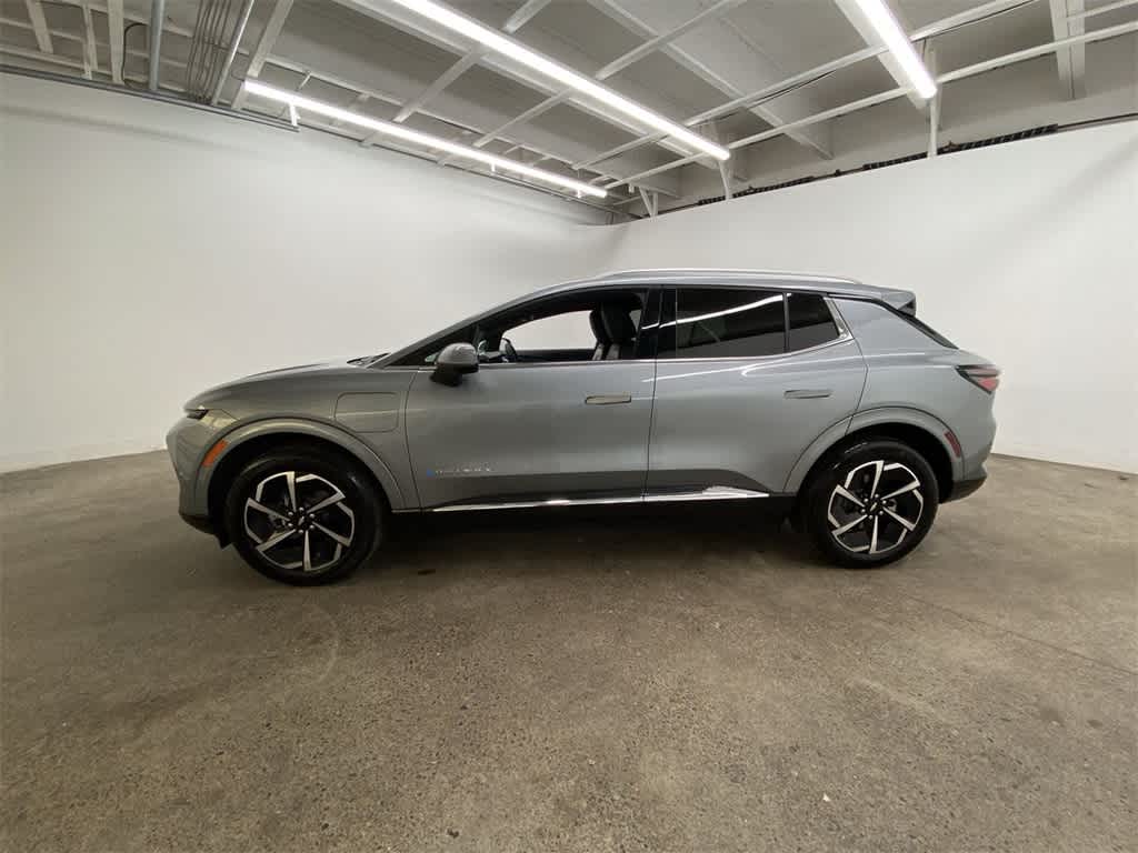 Thumbnail: 2024 Chevrolet Equinox - 3