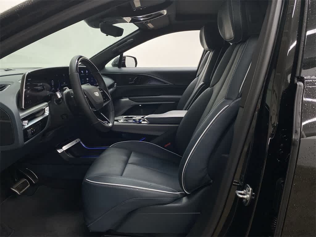 Thumbnail: 2025 Cadillac Lyriq - 14