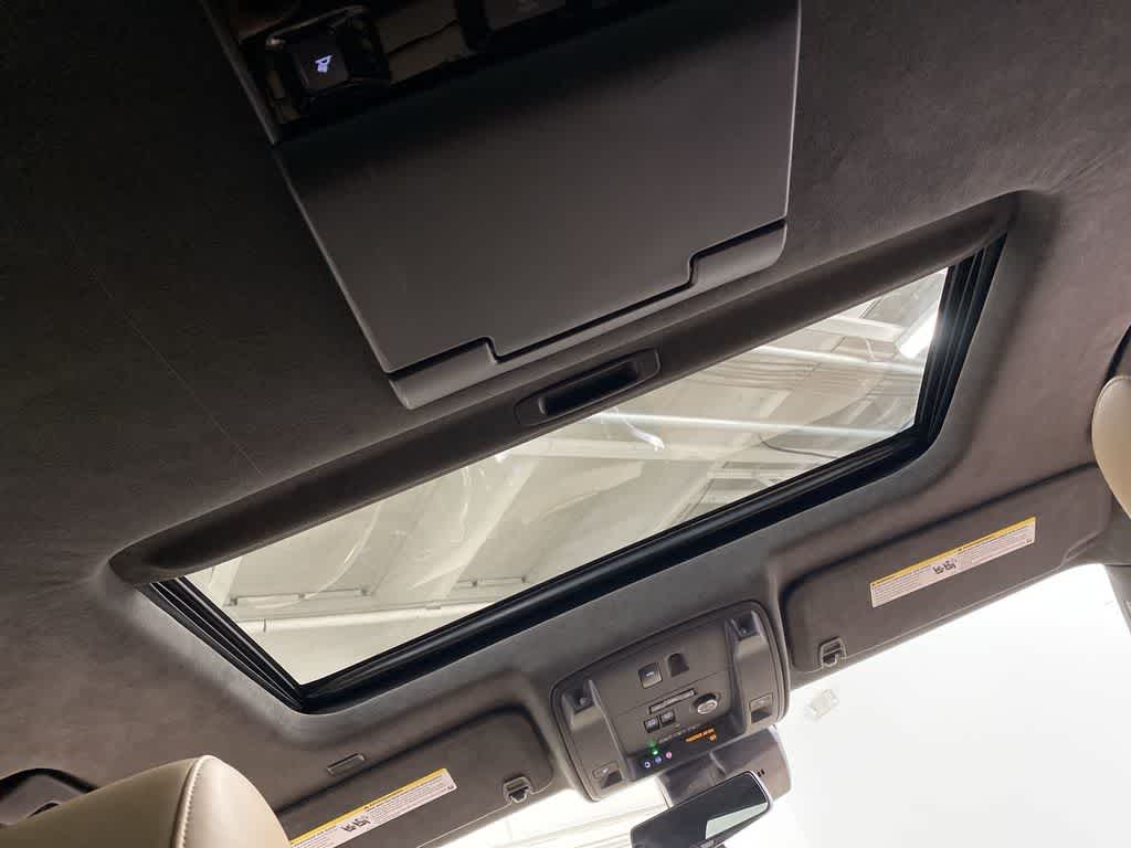 Thumbnail: 2020 Cadillac Escalade - 19