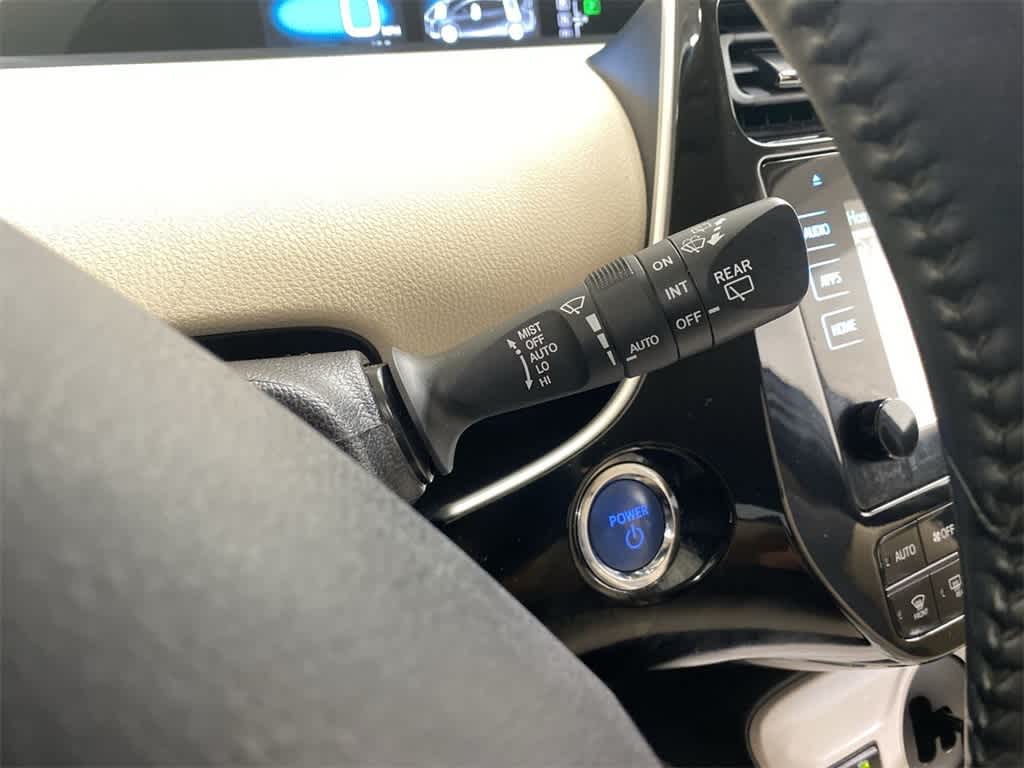 Thumbnail: 2016 Toyota Prius - 24