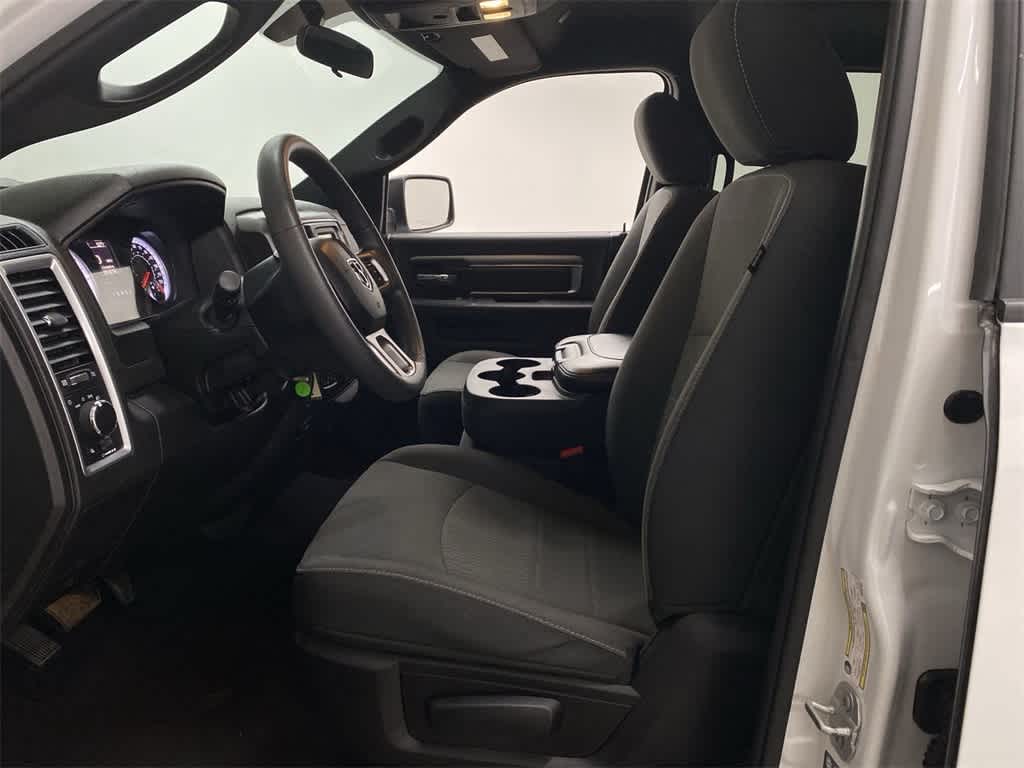 Thumbnail: 2024 RAM 1500 Classic - 13