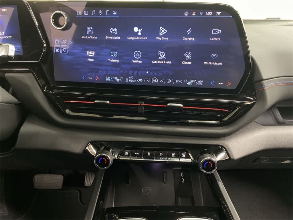 Thumbnail: 2024 Chevrolet Silverado EV - 24