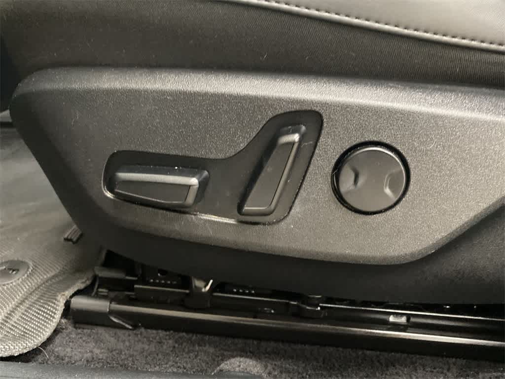 Thumbnail: 2023 Kia EV6 - 15