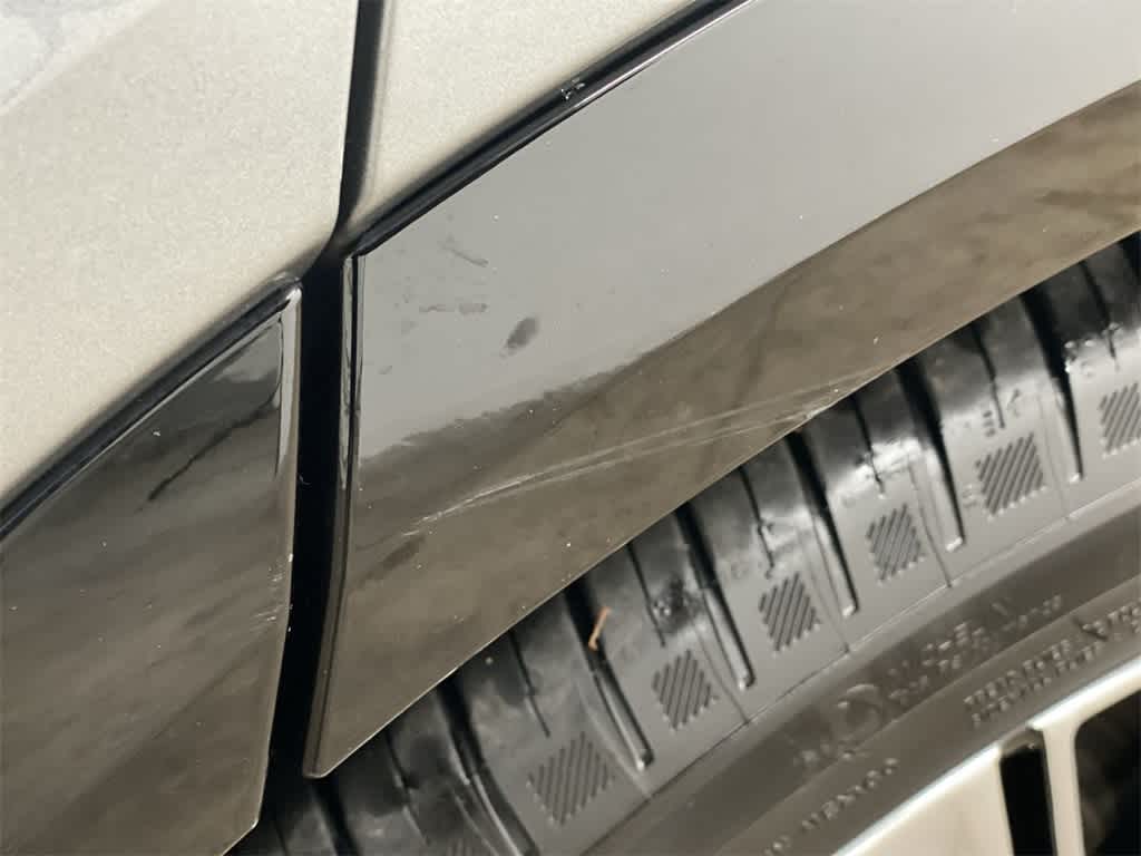 Thumbnail: 2024 Cadillac Lyriq - 33