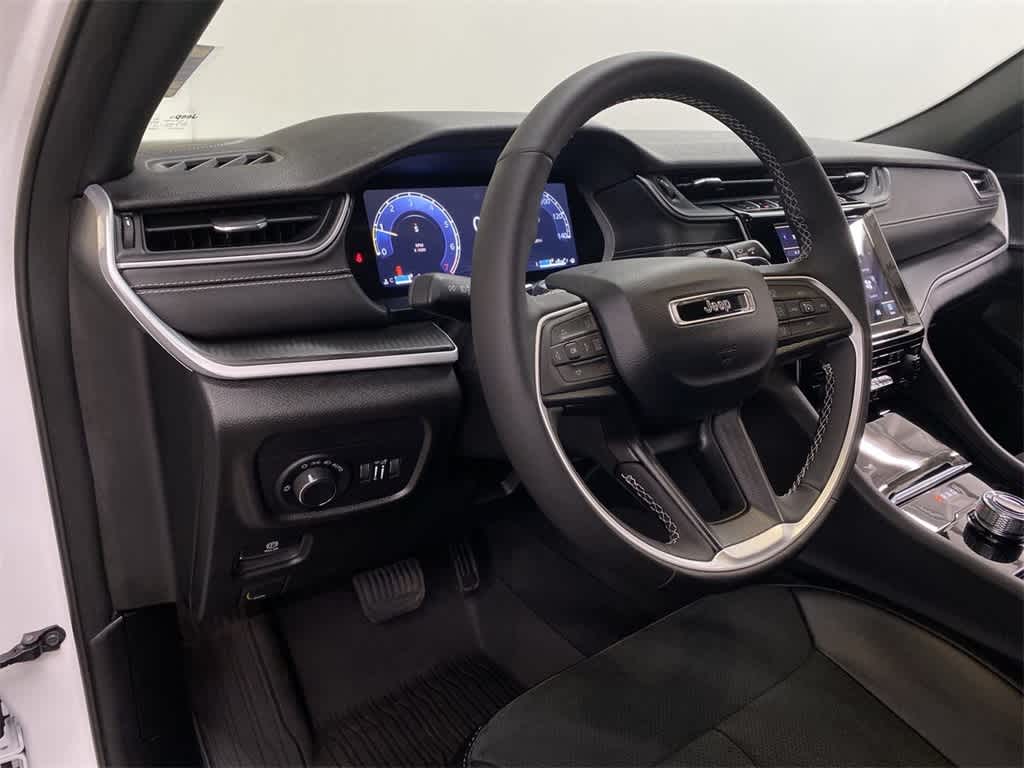 Thumbnail: 2024 Jeep Grand Cherokee - 2