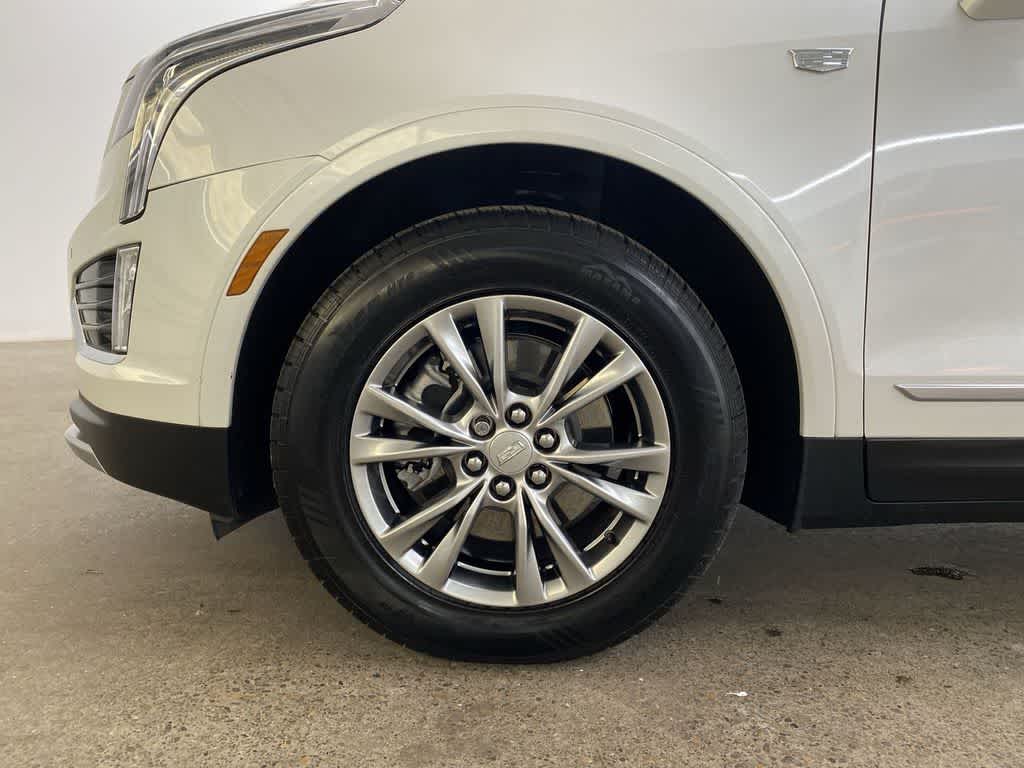 Thumbnail: 2022 Cadillac XT5 - 12