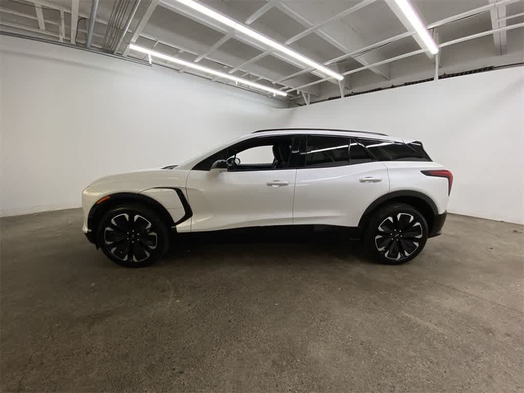 Thumbnail: 2024 Chevrolet Blazer EV - 3