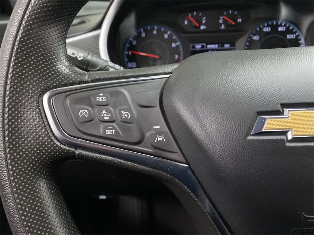 Thumbnail: 2023 Chevrolet Malibu - 20