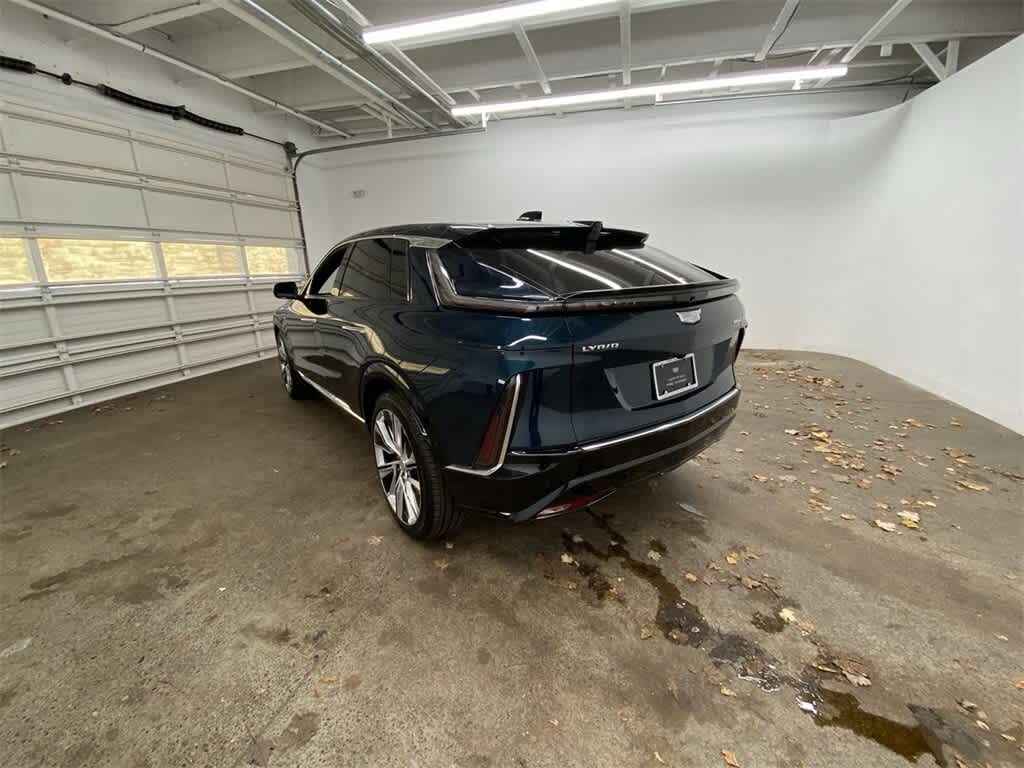 Used 2025 CADILLAC LYRIQ Luxury w/1SE SUV