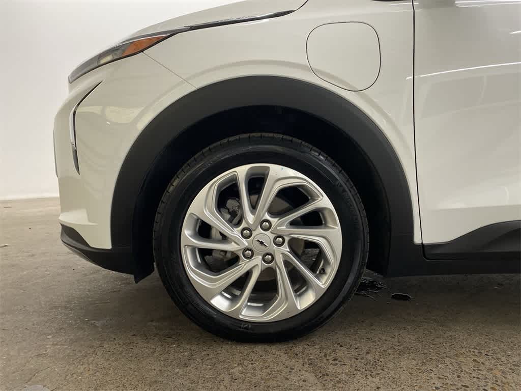 Thumbnail: 2023 Chevrolet Bolt EUV - 11