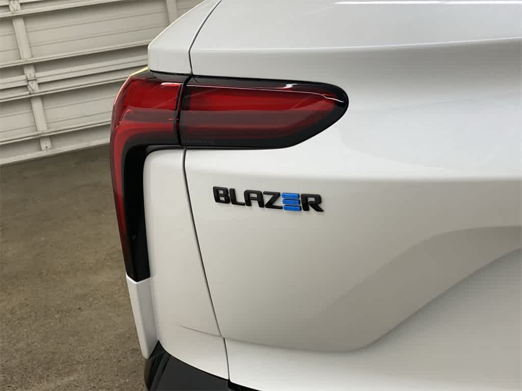 Thumbnail: 2024 Chevrolet Blazer EV - 10