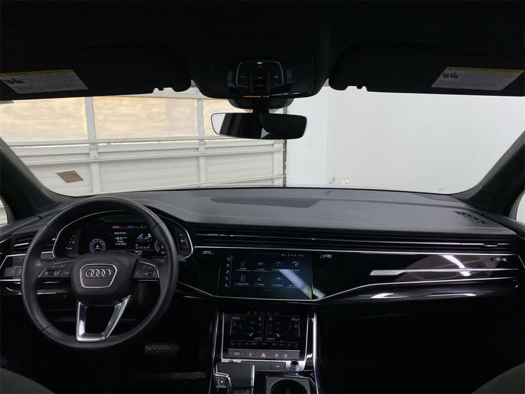 Thumbnail: 2023 Audi Q7 - 12