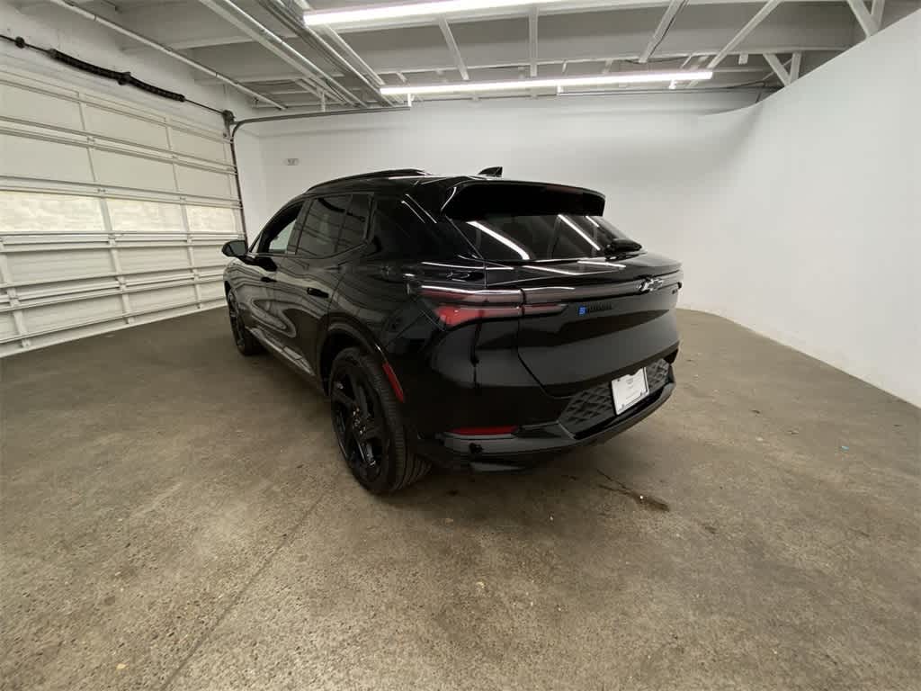 Thumbnail: 2024 Chevrolet Equinox - 4