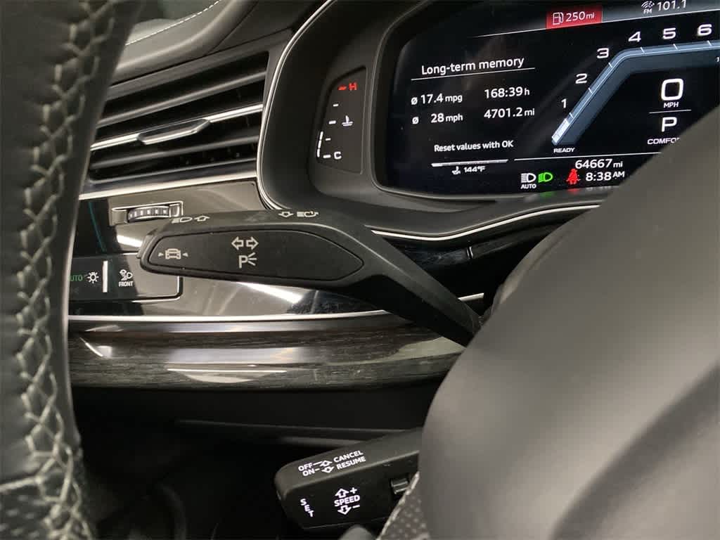 Thumbnail: 2021 Audi SQ7 - 23