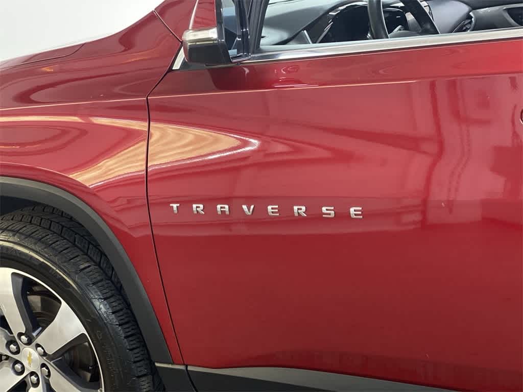 Thumbnail: 2018 Chevrolet Traverse - 10