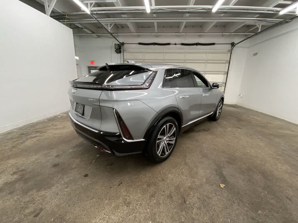 Thumbnail: 2025 Cadillac Lyriq - 6