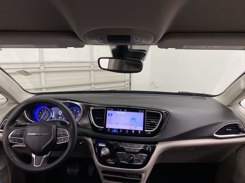 Thumbnail: 2024 Chrysler Pacifica - 12