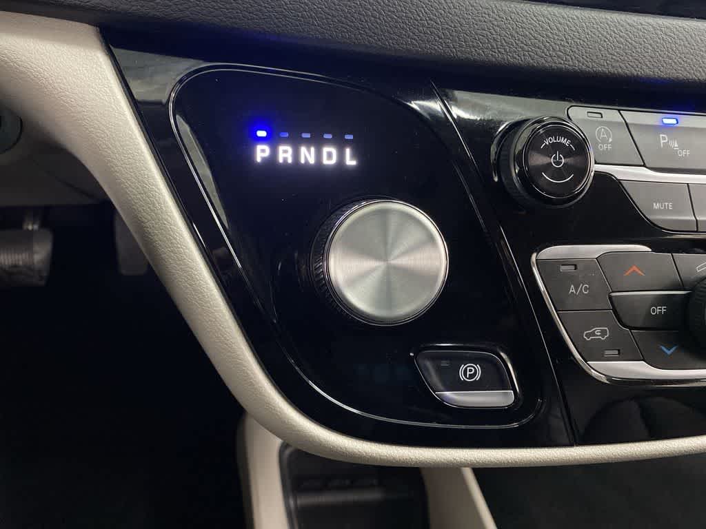 Thumbnail: 2024 Chrysler Pacifica - 27