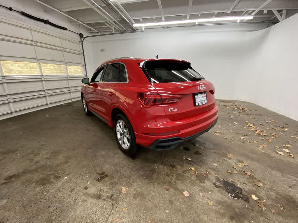 Thumbnail: 2024 Audi Q3 - 4