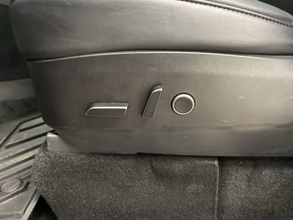 Thumbnail: 2022 Tesla Model Y - 13