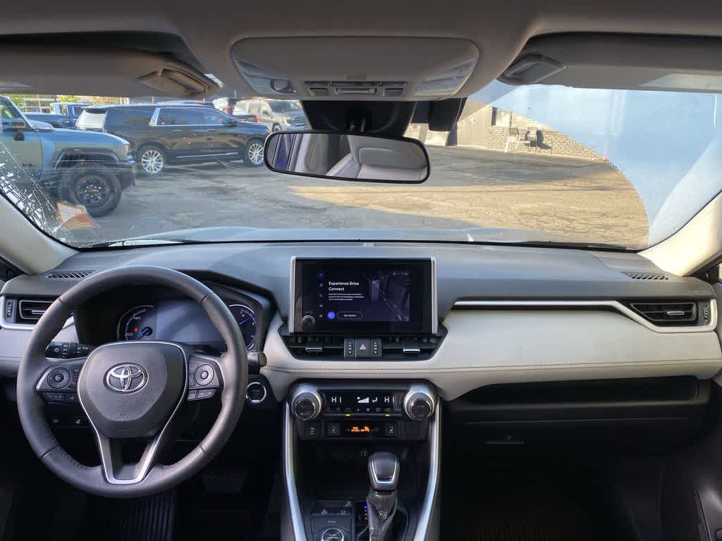 Thumbnail: 2023 Toyota RAV4 - 13