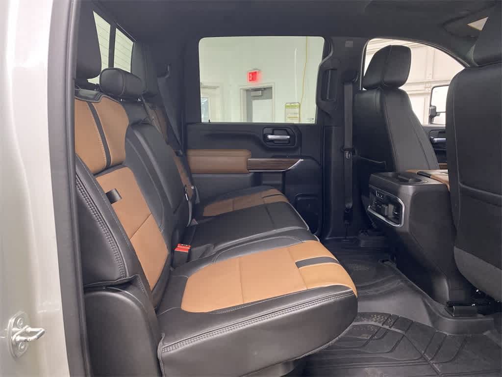 2021 Chevrolet Silverado 3500 High Country 18